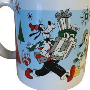 Disney Mickey Minnie Goofy Donald Duck Christmas Print Mug